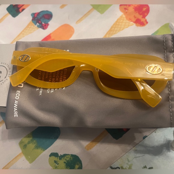 Le sustain sunglasses yellow. Eco aware brand - Picture 2 of 5